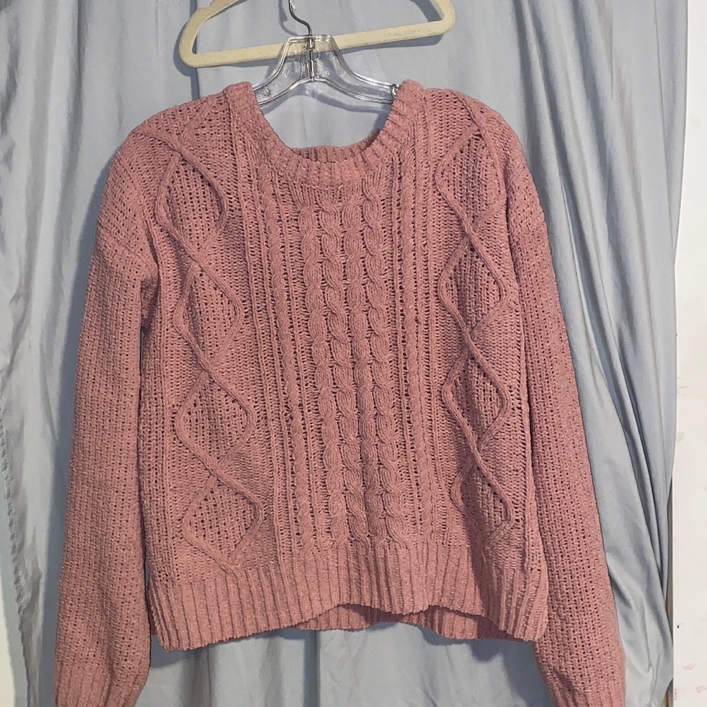 Pink sweater - Picture 1 of 3